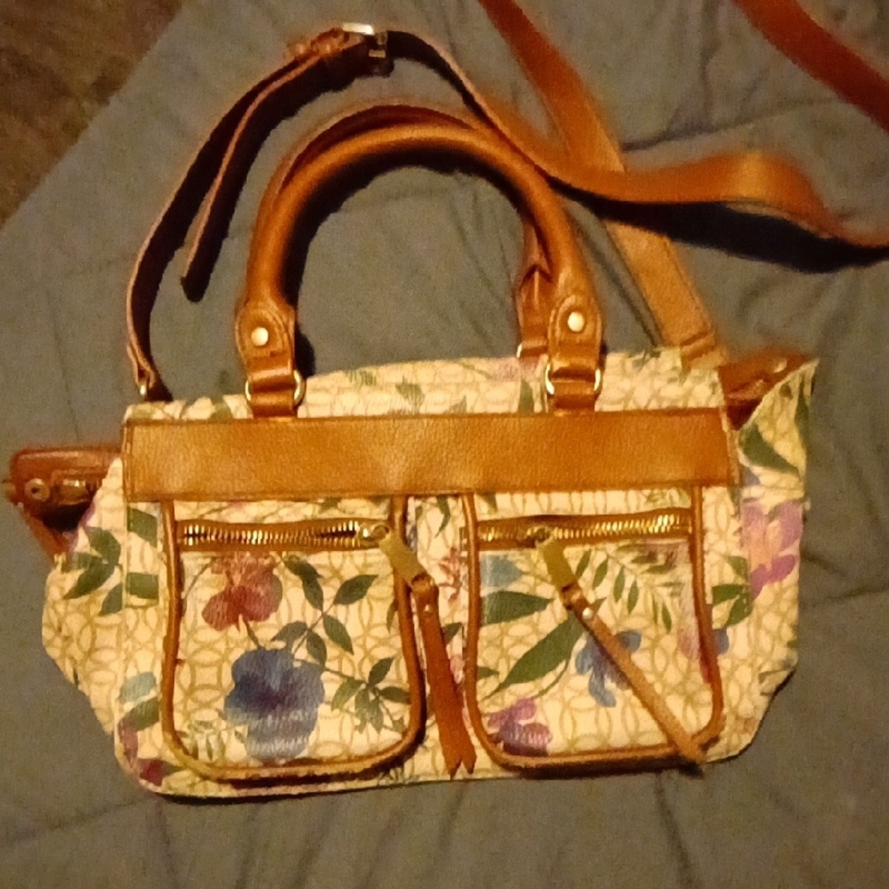 Elegant Floral Shoulder Bag in Tan and Brown
